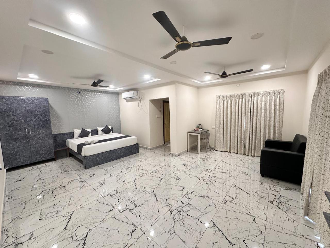 Hotel Aerotel,Hyderabad Шамшабад Экстерьер фото