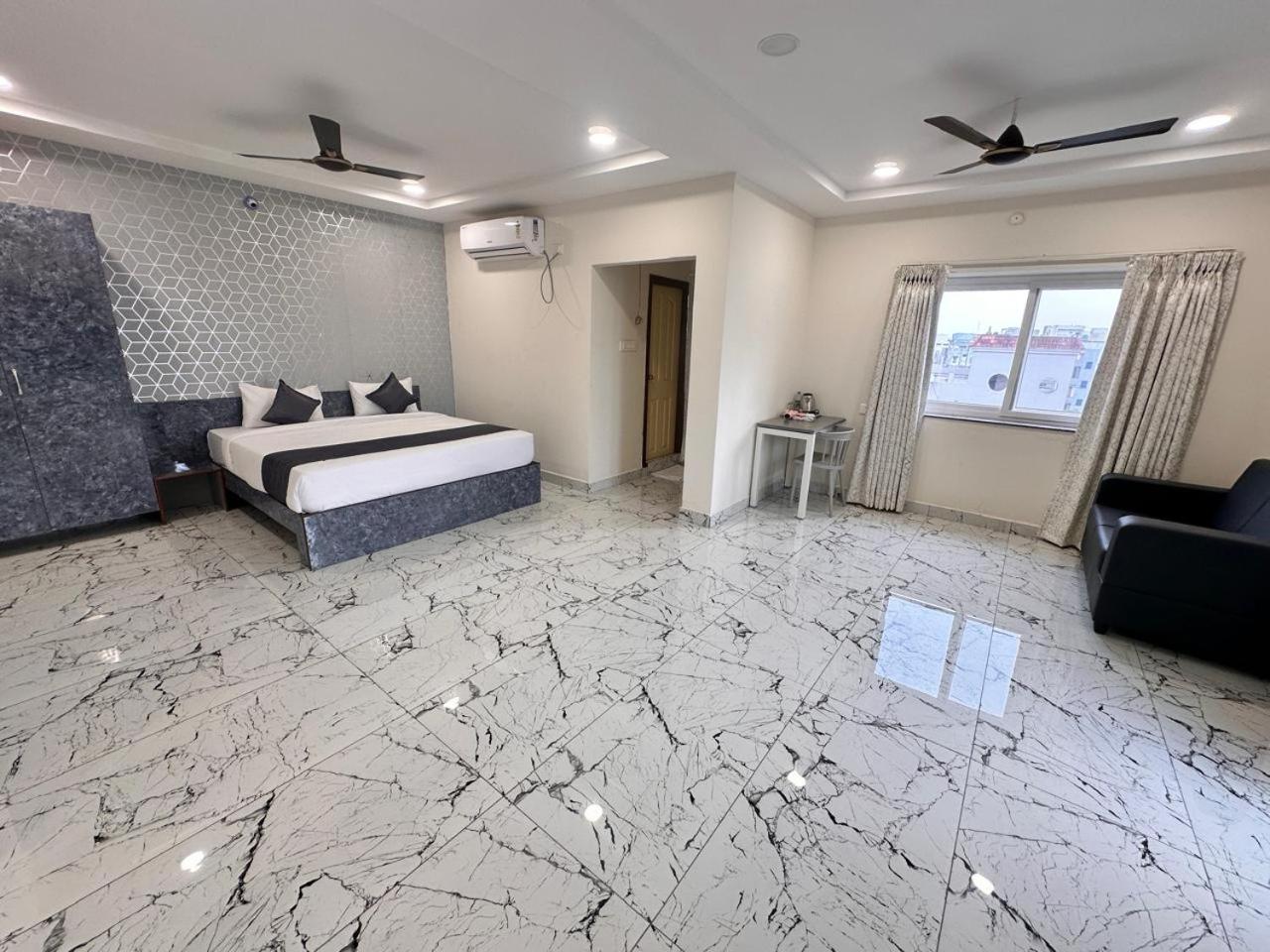 Hotel Aerotel,Hyderabad Шамшабад Экстерьер фото