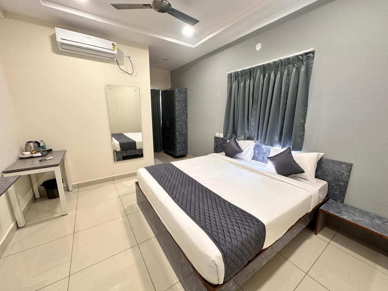 Hotel Aerotel,Hyderabad Шамшабад Экстерьер фото